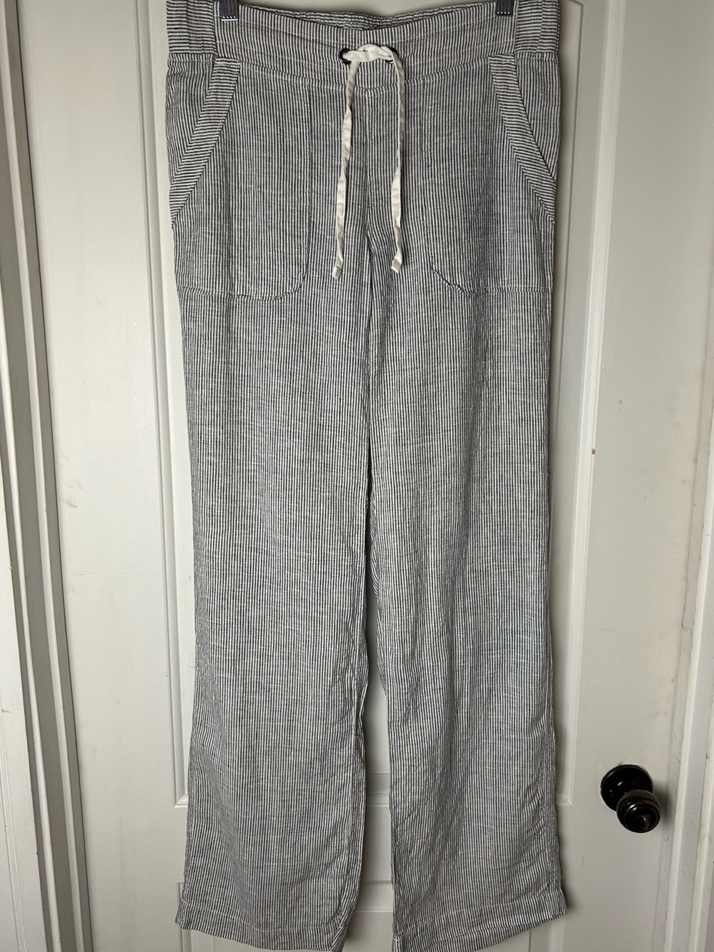 Athleta 100% Linen Gray & White Pinstripe Drawstring Lounge Pants